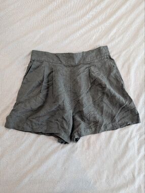 4 For 30$ 🧞 DYNAMITE Linen Blend Pleated Shorts Size Medium